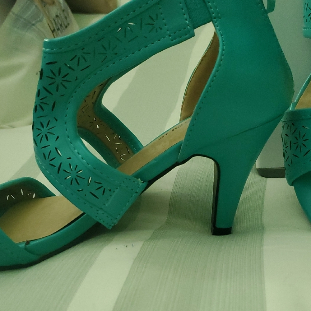 Elegant Teal Heels by - Picture 2 of 6